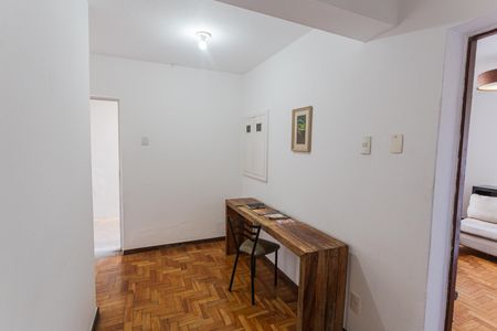 Sala 1 de apartamento para alugar com 3 quartos, 110m² em Santo Antônio, Belo Horizonte