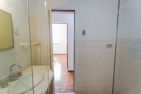 Apartamento à venda com 110m², 3 quartos e sem vaga Apartamento à venda com 110m², 3 quartos e sem vagaBanheiro Social