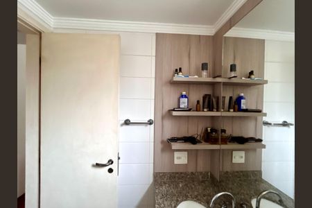 Apartamento à venda com 128m², 3 quartos e 3 vagasBanheiro da Suíte 3