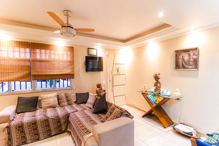 Sala de casa à venda com 2 quartos, 120m² em Todos Os Santos, Rio de Janeiro