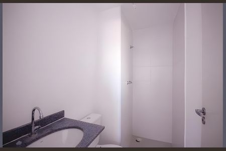 Banheiro de apartamento à venda com 2 quartos, 38m² em Vila Vermelha, São Paulo