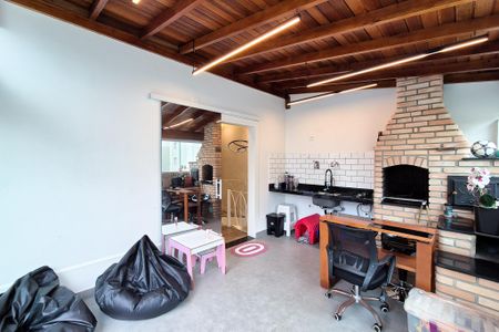 Apartamento à venda com 110m², 2 quartos e 1 vagaÁrea gourmet