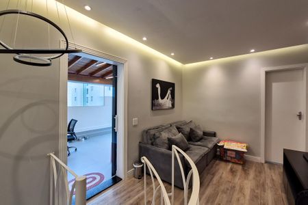 Apartamento à venda com 110m², 2 quartos e 1 vagaSala