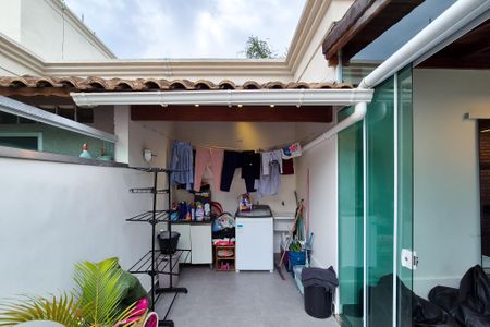 Apartamento à venda com 110m², 2 quartos e 1 vagaÁrea de Serviço