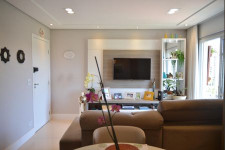 Apartamento à venda com 72m², 2 quartos e 2 vagasSala