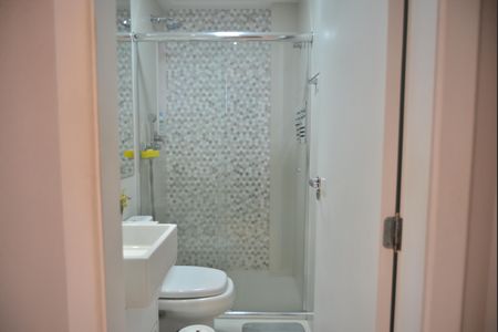 Apartamento à venda com 72m², 2 quartos e 2 vagasBanheiro Social