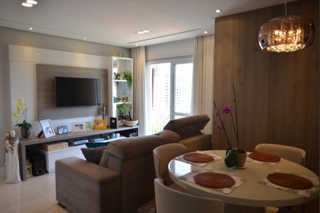 Sala de apartamento à venda com 2 quartos, 72m² em Jardim, Santo André