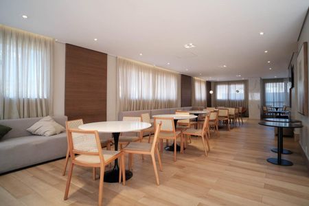 Apartamento à venda com 63m², 2 quartos e 1 vaga Apartamento à venda com 63m², 2 quartos e 1 vagaÁrea comum - Salão de festas