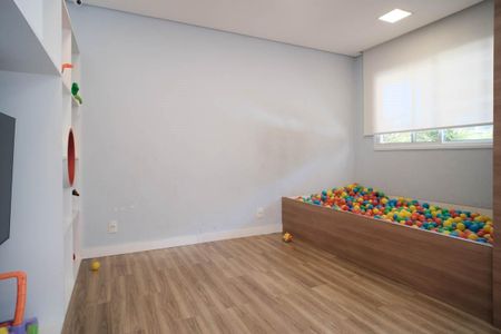 Apartamento à venda com 63m², 2 quartos e 1 vaga Apartamento à venda com 63m², 2 quartos e 1 vagaÁrea comum - Brinquedoteca