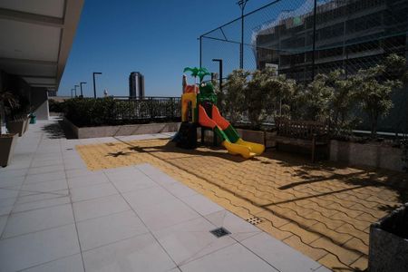 Apartamento à venda com 63m², 2 quartos e 1 vaga Apartamento à venda com 63m², 2 quartos e 1 vagaÁrea comum - Playground
