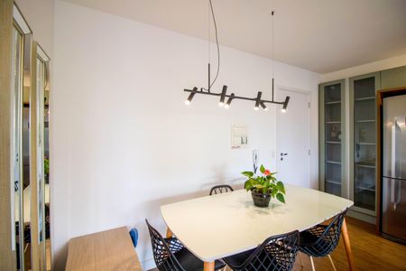 Apartamento à venda com 67m², 2 quartos e 2 vagasSala