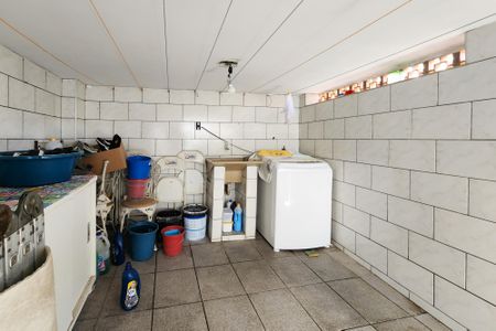 Casa à venda com 131m², 2 quartos e 2 vagasÁrea de Serviço