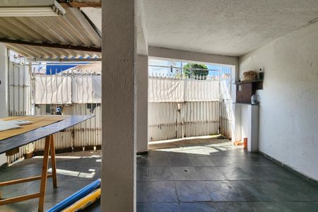 Casa à venda com 131m², 2 quartos e 2 vagasGaragem