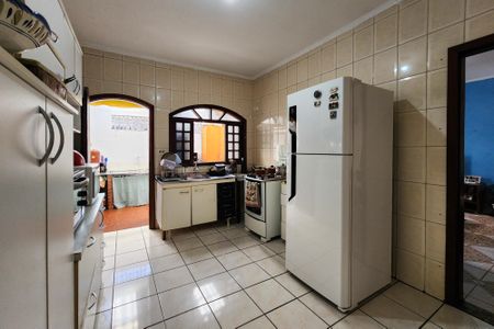 Casa à venda com 131m², 2 quartos e 2 vagasCozinha
