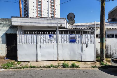 Casa à venda com 131m², 2 quartos e 2 vagasFachada - Placa 