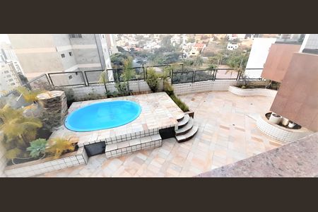 Apartamento à venda com 125m², 4 quartos e 2 vagasPiscina