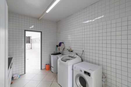 Apartamento à venda com 260m², 4 quartos e 2 vagasLavanderia