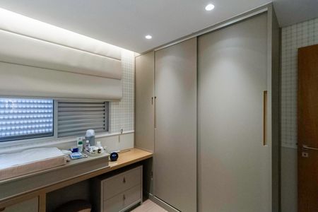 Apartamento à venda com 260m², 4 quartos e 2 vagasQuarto 3