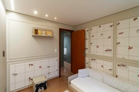 Apartamento à venda com 260m², 4 quartos e 2 vagasQuarto 2