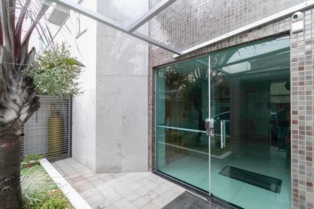 Apartamento à venda com 260m², 4 quartos e 2 vagasEntrada