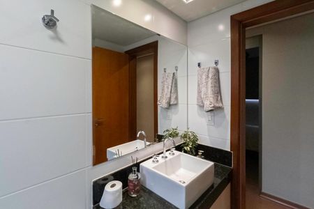 Apartamento à venda com 260m², 4 quartos e 2 vagasBanheiro Social