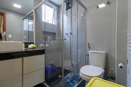 Apartamento à venda com 260m², 4 quartos e 2 vagasBanheiro da Suíte