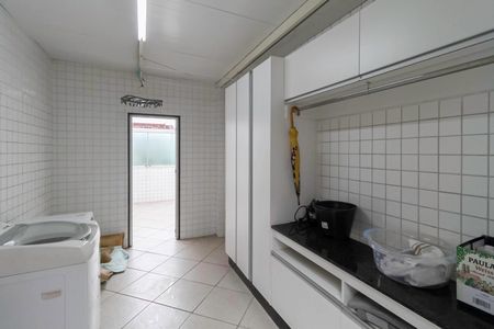 Apartamento à venda com 260m², 4 quartos e 2 vagasLavanderia
