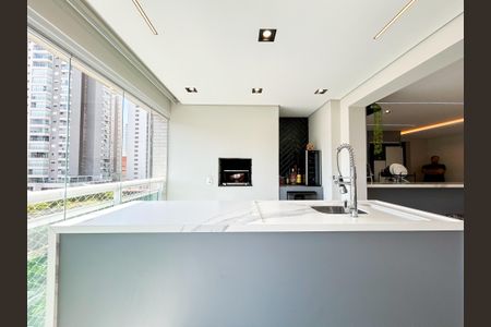 Apartamento para alugar com 138m², 3 quartos e 2 vagasCozinha