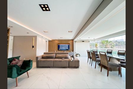 Apartamento para alugar com 138m², 3 quartos e 2 vagasSala