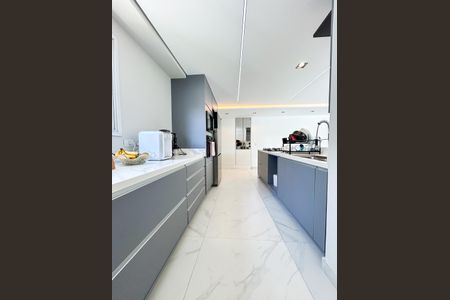 Apartamento para alugar com 138m², 3 quartos e 2 vagasCozinha