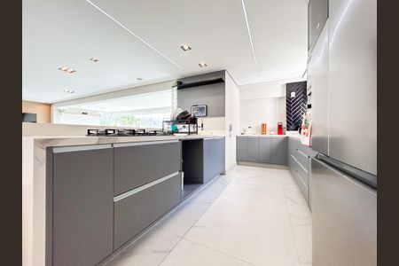 Apartamento para alugar com 138m², 3 quartos e 2 vagasCozinha