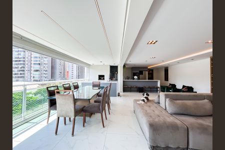 Apartamento para alugar com 138m², 3 quartos e 2 vagasSala