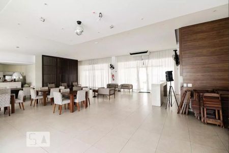 Apartamento à venda com 68m², 3 quartos e 1 vaga Apartamento à venda com 68m², 3 quartos e 1 vagaÁrea comum - Salão de festas