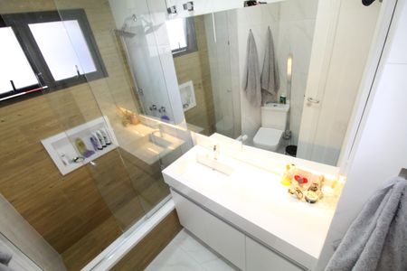 Apartamento para alugar com 210m², 3 quartos e 3 vagasBanheiro da Suíte 2
