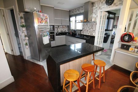 Apartamento para alugar com 210m², 3 quartos e 3 vagasCozinha