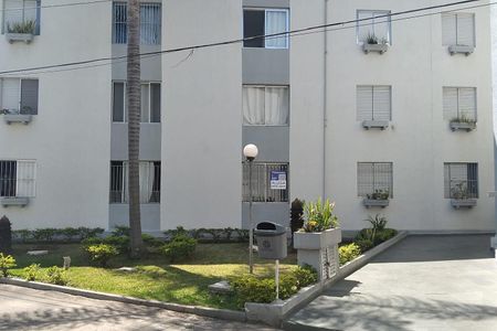 Apartamento à venda com 45m², 2 quartos e 1 vaga Apartamento à venda com 45m², 2 quartos e 1 vagaPlaca