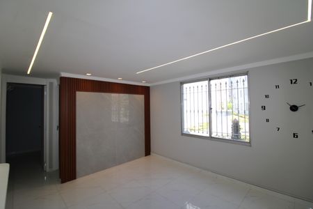 Sala de apartamento para alugar com 2 quartos, 45m² em Vila Francos, São Paulo