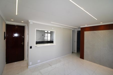 Sala de apartamento para alugar com 2 quartos, 45m² em Vila Francos, São Paulo