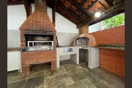 Apartamento para alugar com 175m², 4 quartos e 3 vagas Apartamento para alugar com 175m², 4 quartos e 3 vagasChurrasqueira