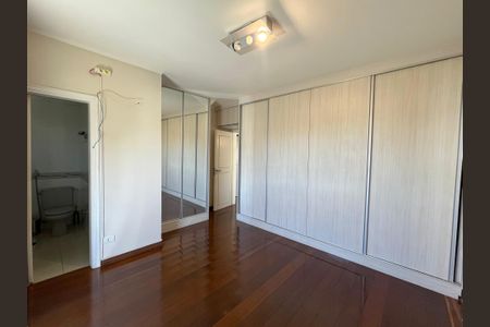 Apartamento para alugar com 175m², 4 quartos e 3 vagas Apartamento para alugar com 175m², 4 quartos e 3 vagasQuarto