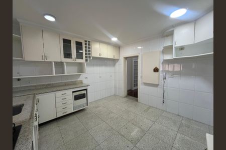 Cozinha de apartamento à venda com 4 quartos, 175m² em Vila Mariana, São Paulo