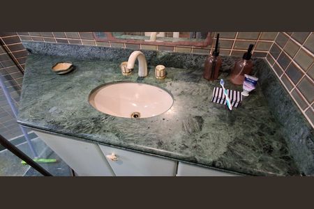 Apartamento à venda com 200m², 4 quartos e 3 vagasBanheiro Suíte 3