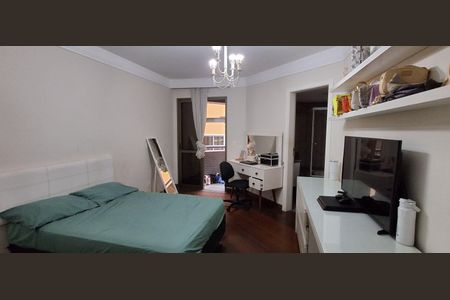 Apartamento à venda com 200m², 4 quartos e 3 vagasSuíte 1