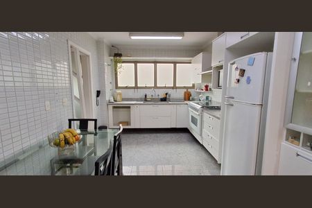 Apartamento à venda com 200m², 4 quartos e 3 vagasCozinha