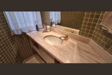 Apartamento à venda com 200m², 4 quartos e 3 vagasLavabo