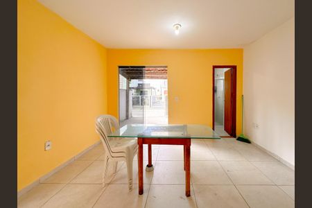 Casa para alugar com 135m², 2 quartos e 2 vagasSala/Cozinha