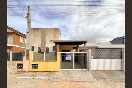 Casa para alugar com 135m², 2 quartos e 2 vagasFachada