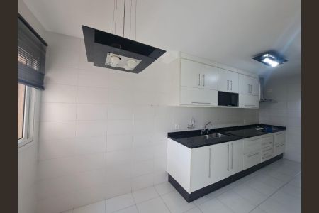 Apartamento para alugar com 170m², 4 quartos e 3 vagas Apartamento para alugar com 170m², 4 quartos e 3 vagasCozinha