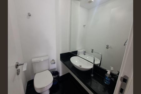 Apartamento para alugar com 170m², 4 quartos e 3 vagas Apartamento para alugar com 170m², 4 quartos e 3 vagasLavabo