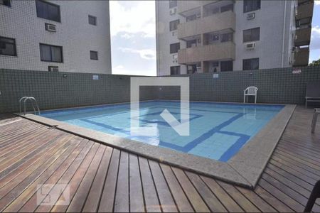 Apartamento à venda com 64m², 2 quartos e 1 vagaÁrea comum - Piscina